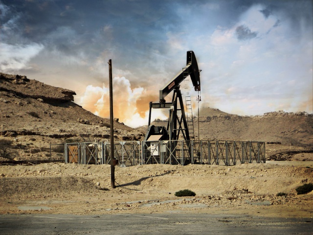 Падение запасов нефти в