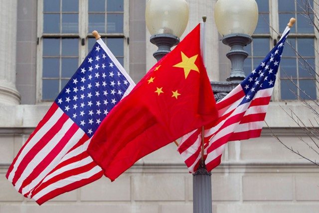 США vs Китай: война за