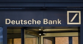 Прибыль Deutsche Bank во