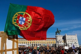 Португалия увеличит МРОТ