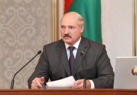 Лукашенко потребовал